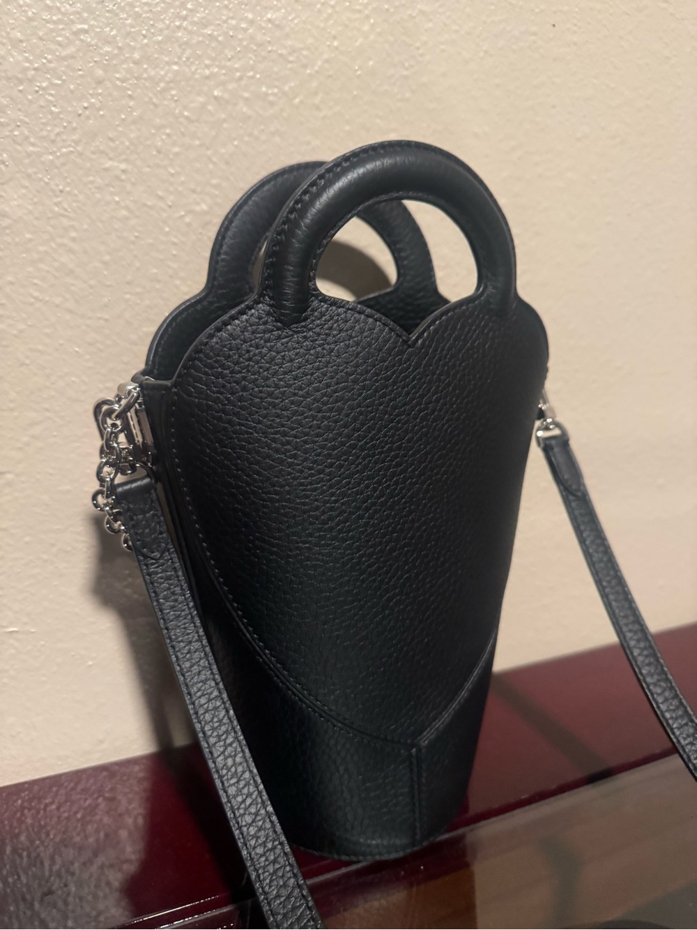 Authentic Tiffany & Co. Return to Tiffany Handbag in Black - Picture 6 of 9